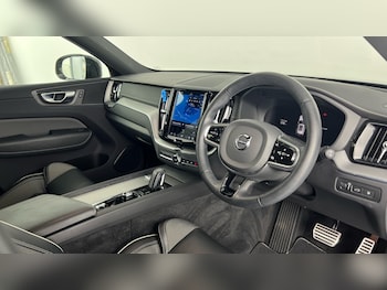Used Volvo XC60 2022 for sale - 78133592: Photo