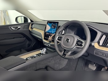 Used Volvo XC60 2026 for sale - 78603449: Photo