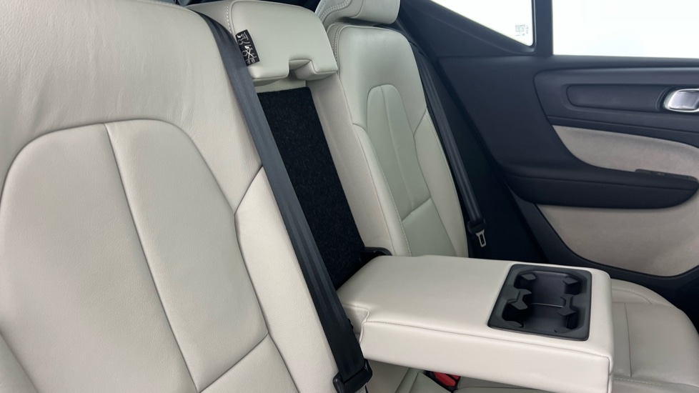 Used Volvo XC40 2020 for sale - 76804059: Photo 38