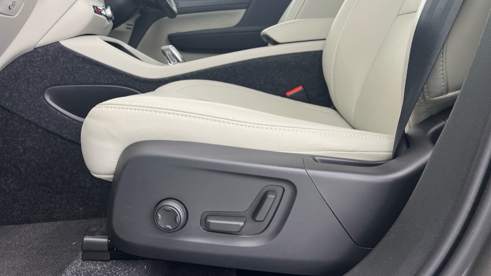 Used Volvo XC40 2020 for sale - 76804059: Photo 48