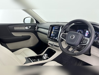 Used Volvo XC40 2020 for sale - 76804059: Photo