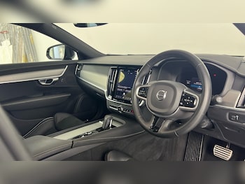Used Volvo V90 2022 for sale - 79401645: Photo