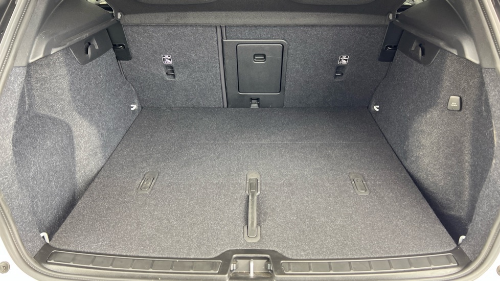 Used Volvo XC40 2024 for sale - 77018369: Photo 38