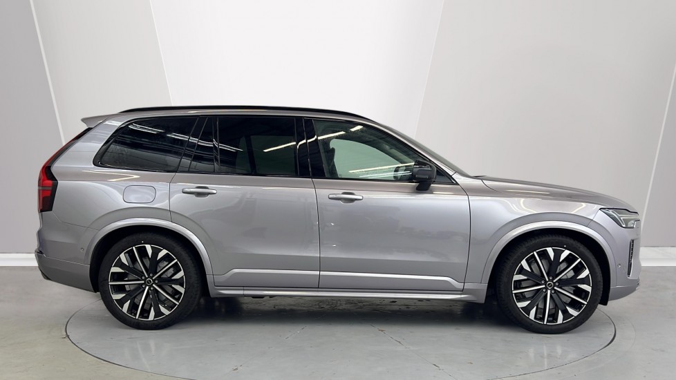 Used Volvo XC90 2025 for sale - 77151557: Photo 3