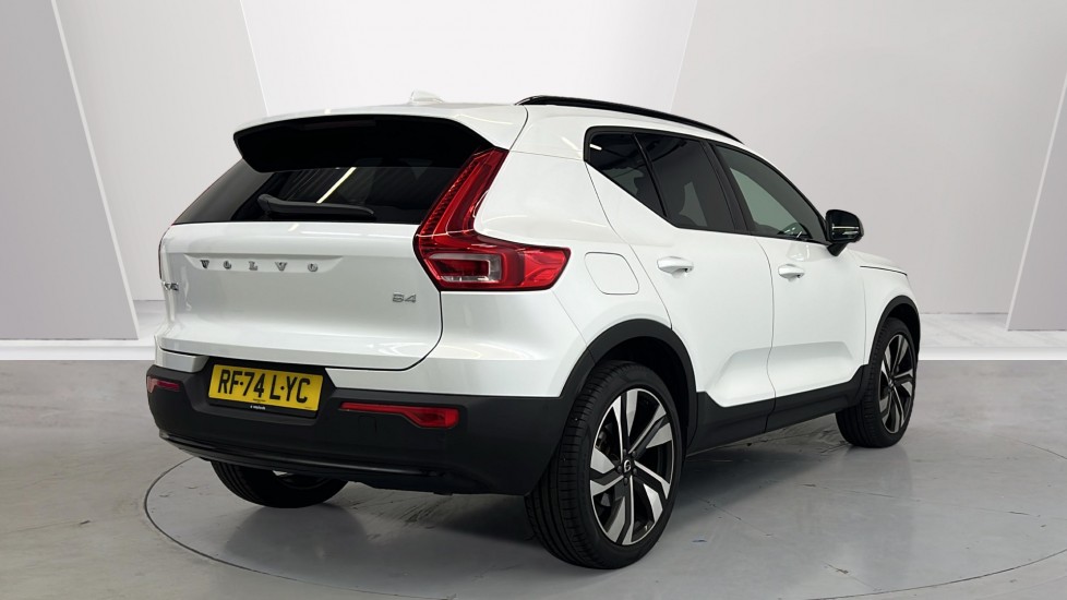 Used Volvo XC40 2024 for sale - 77205595: Photo 2