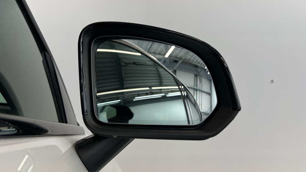 Used Volvo XC40 2024 for sale - 77205595: Photo 32