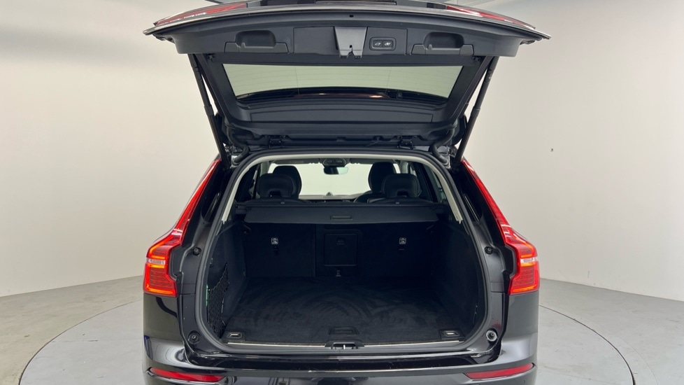 Used Volvo XC60 2024 for sale - 77269303: Photo 13