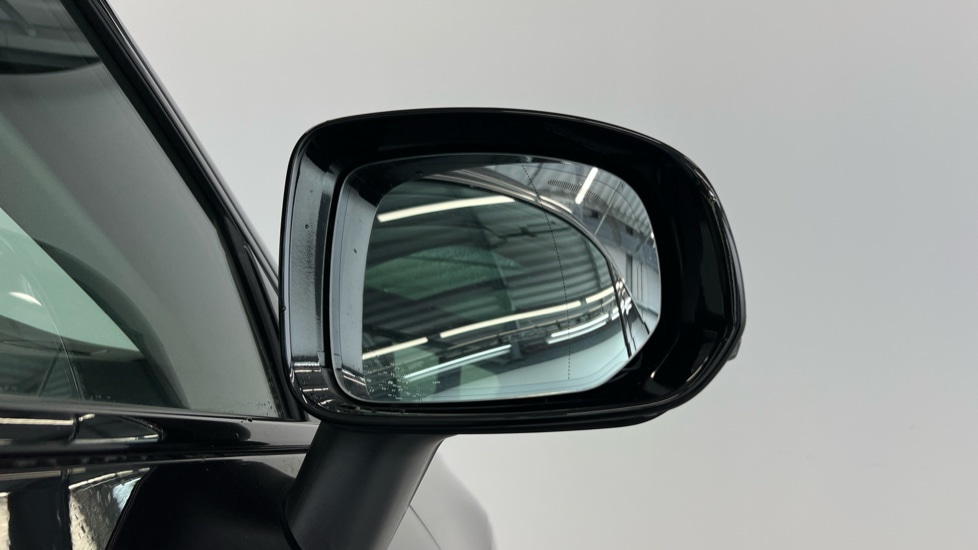 Used Volvo XC60 2024 for sale - 77269303: Photo 32