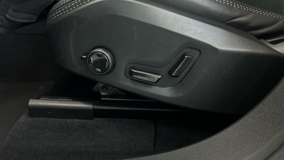 Used Volvo XC60 2024 for sale - 77269303: Photo 38