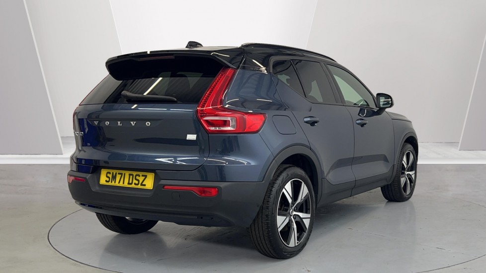 Used Volvo XC40 2021 for sale - 76528932: Photo 2