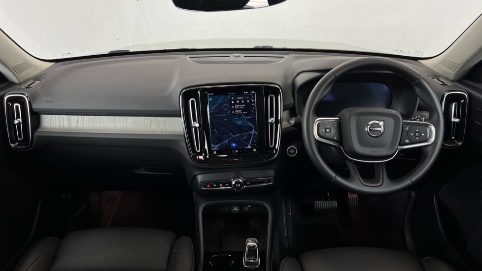 Used Volvo XC40 2025 for sale - 77950584: Photo 5