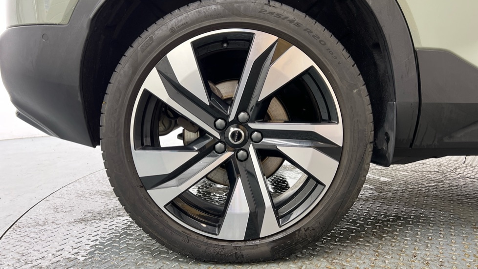 Used Volvo XC40 2025 for sale - 77950584: Photo 9