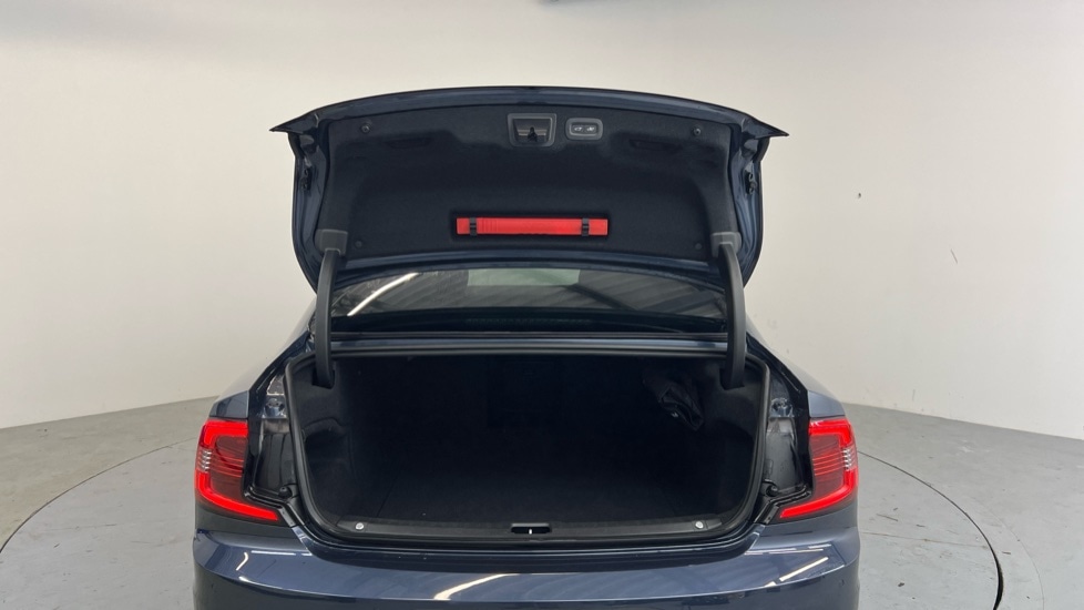 Used Volvo S90 2021 for sale - 77205728: Photo 13