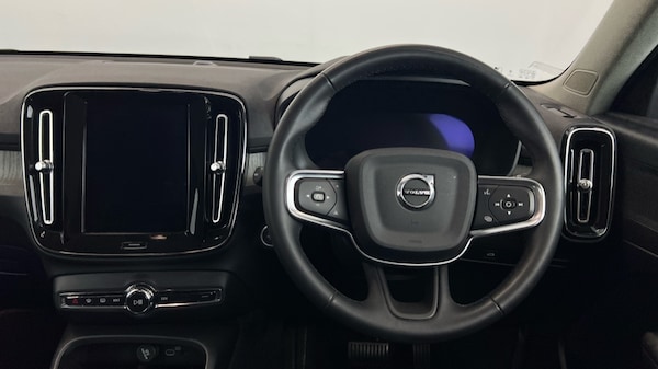 Used Volvo XC40 2022 for sale - 76161223: Photo 10
