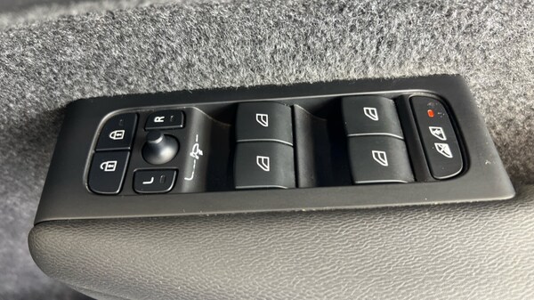 Used Volvo XC40 2022 for sale - 76161223: Photo 24