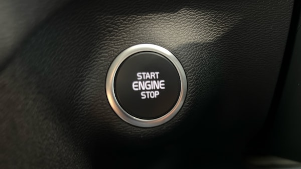 Used Volvo XC40 2022 for sale - 76161223: Photo 27