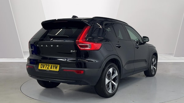 Used Volvo XC40 2022 for sale - 76161223: Photo 2
