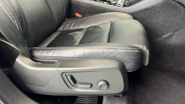 Used Volvo XC40 2022 for sale - 76161223: Photo 30