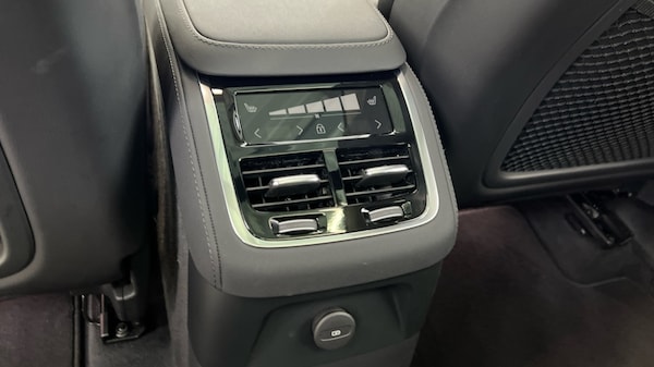 Used Volvo XC90 2025 for sale - 76168670: Photo 15