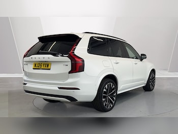 Used Volvo XC90 2025 for sale - 76168670: Photo 2