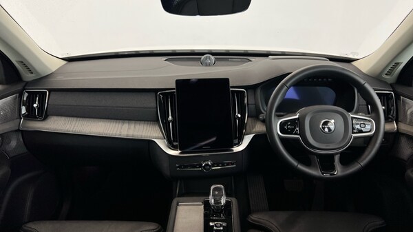 Used Volvo XC90 2025 for sale - 76168670: Photo 5