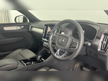 Used Volvo XC40 2023 for sale - 79248955: Photo