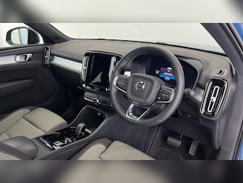Used Volvo XC40 2022 for sale - 76130744: Photo
