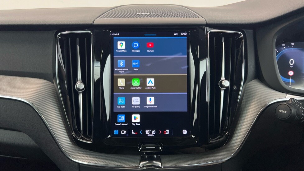 Used Volvo XC60 2024 for sale - 77995000: Photo 12