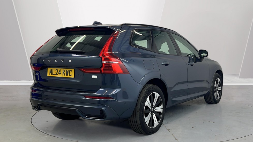 Used Volvo XC60 2024 for sale - 77995000: Photo 2