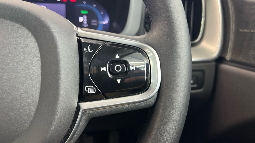 Used Volvo XC60 2024 for sale - 77995000: Photo 21