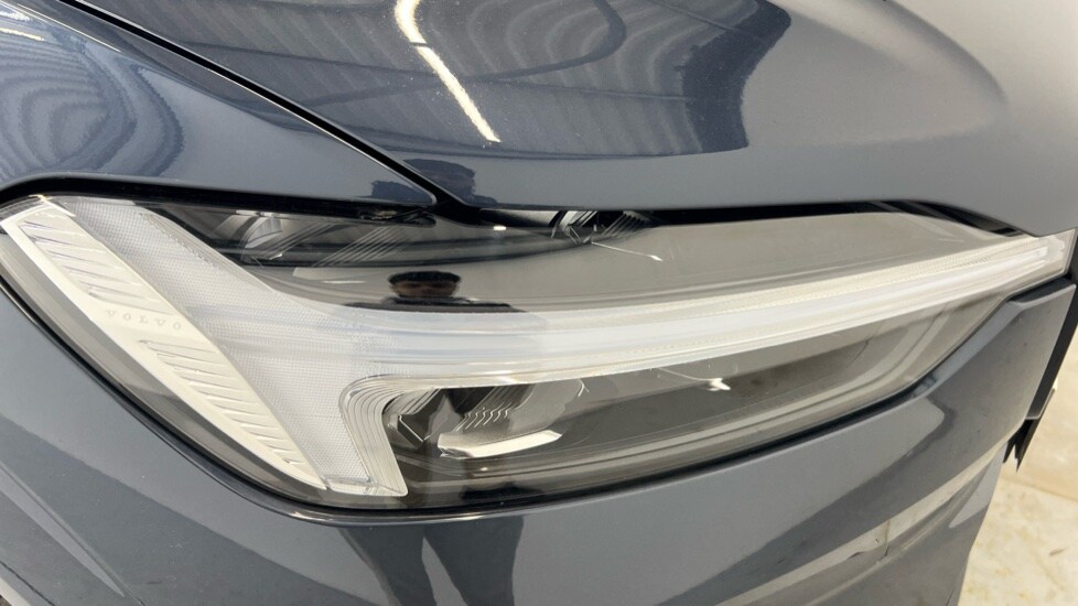 Used Volvo XC60 2024 for sale - 77995000: Photo 58