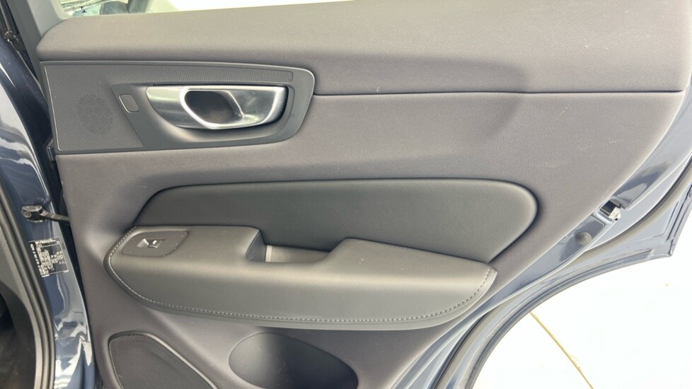 Used Volvo XC60 2024 for sale - 77995000: Photo 63