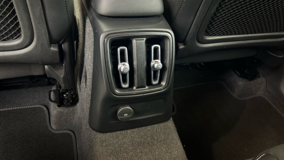 Used Volvo XC40 2021 for sale - 76003666: Photo 15