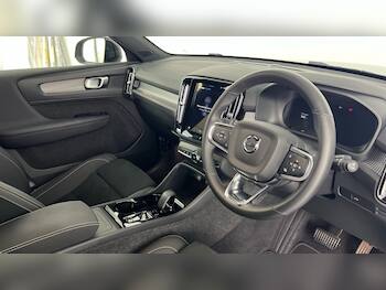 Used Volvo XC40 2024 for sale - 79751619: Photo