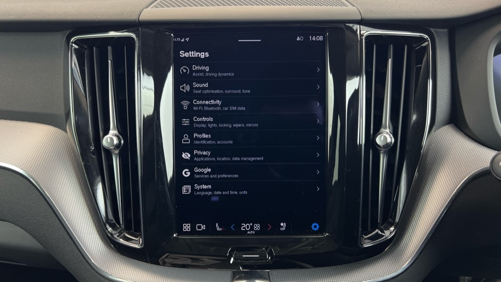 Used Volvo XC60 2022 for sale - 77010193: Photo 17