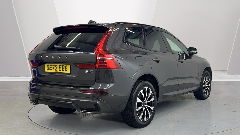 Used Volvo XC60 2022 for sale - 77010193: Photo 2