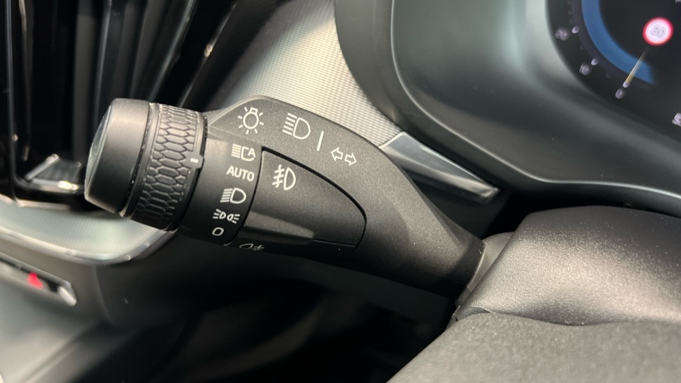 Used Volvo XC60 2022 for sale - 77010193: Photo 20