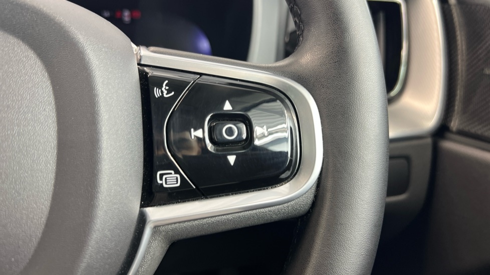 Used Volvo XC60 2022 for sale - 77010193: Photo 22