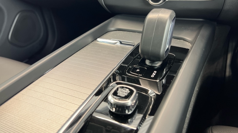 Used Volvo XC60 2022 for sale - 77010193: Photo 25