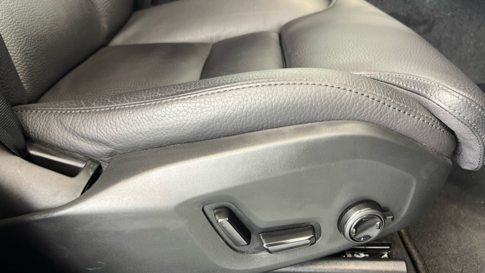 Used Volvo XC60 2022 for sale - 77010193: Photo 30