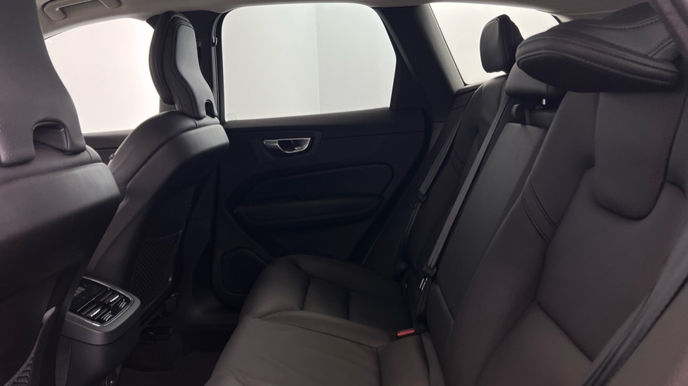 Used Volvo XC60 2022 for sale - 77010193: Photo 33