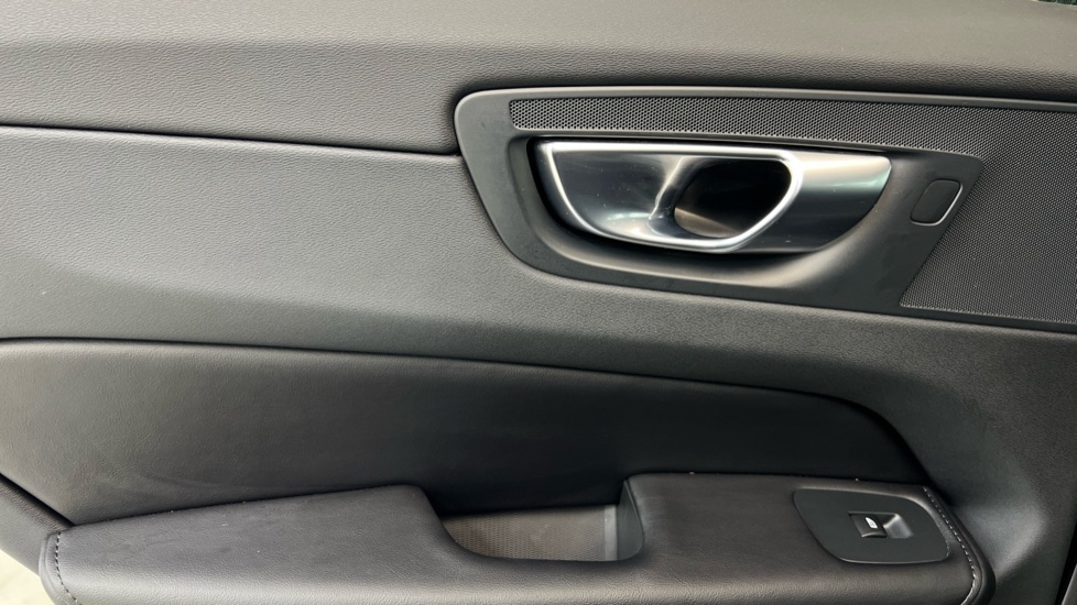 Used Volvo XC60 2022 for sale - 77010193: Photo 43