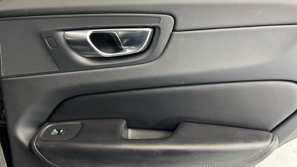 Used Volvo XC60 2022 for sale - 77010193: Photo 50