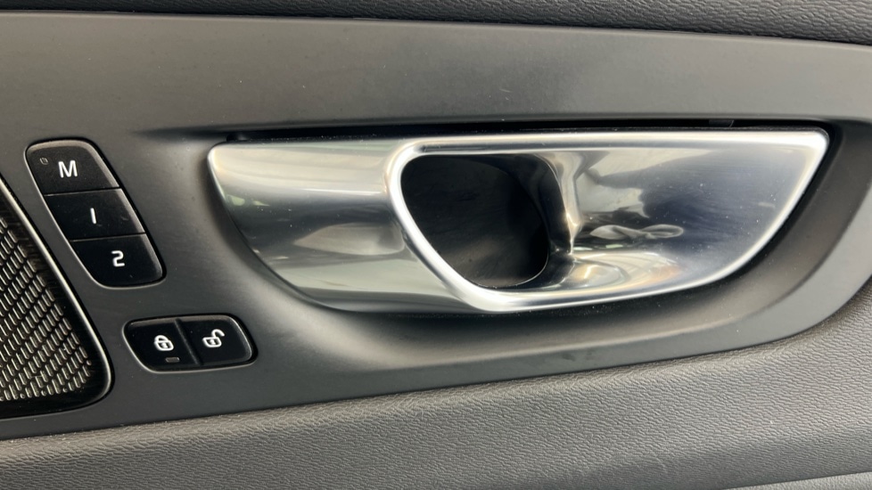 Used Volvo XC60 2022 for sale - 77010193: Photo 51