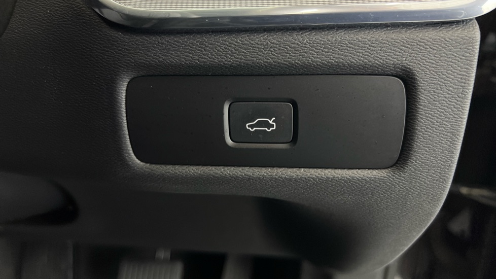 Used Volvo XC60 2022 for sale - 77010193: Photo 52