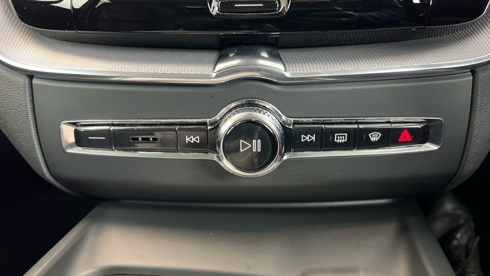 Used Volvo XC60 2022 for sale - 77010193: Photo 54