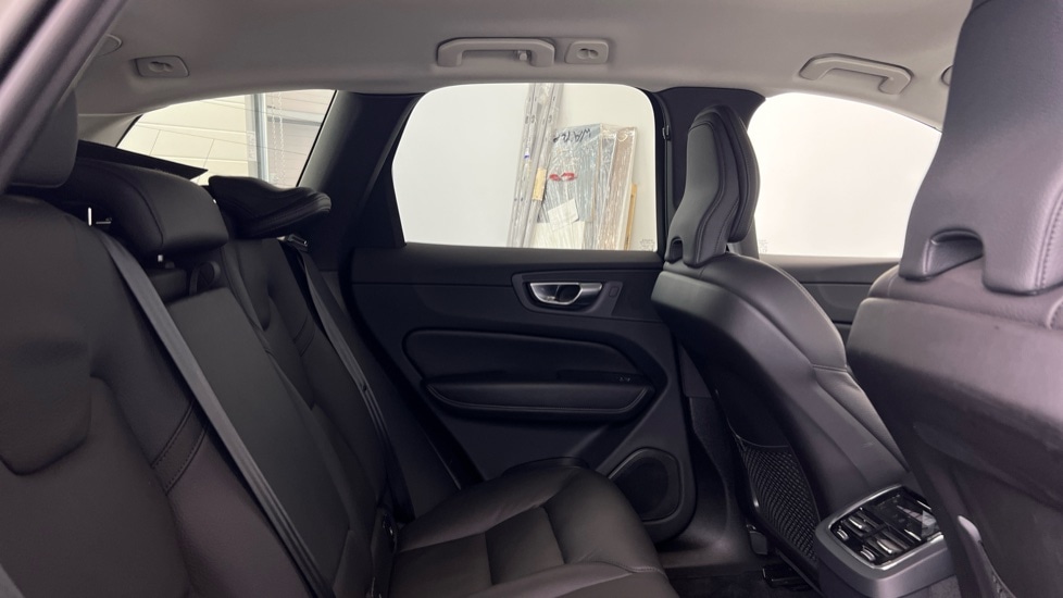 Used Volvo XC60 2022 for sale - 77010193: Photo 6