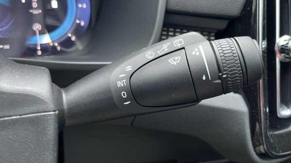 Used Volvo XC40 2024 for sale - 75796900: Photo 25