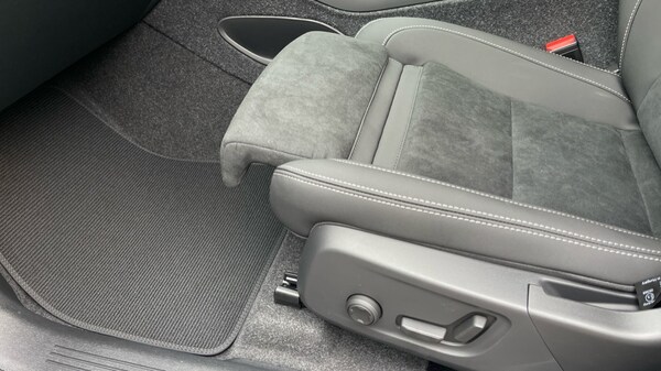 Used Volvo XC40 2024 for sale - 75796900: Photo 27