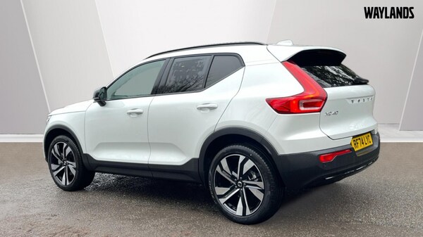 Used Volvo XC40 2024 for sale - 75796900: Photo 2